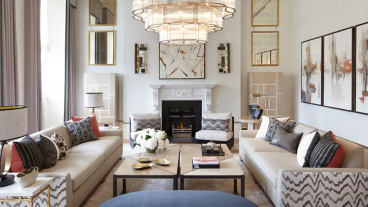 3種類の家具配置：対称的、非対称性および円形