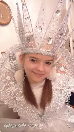 Kroon voor de Snow Queen DIY: Masterclass met foto