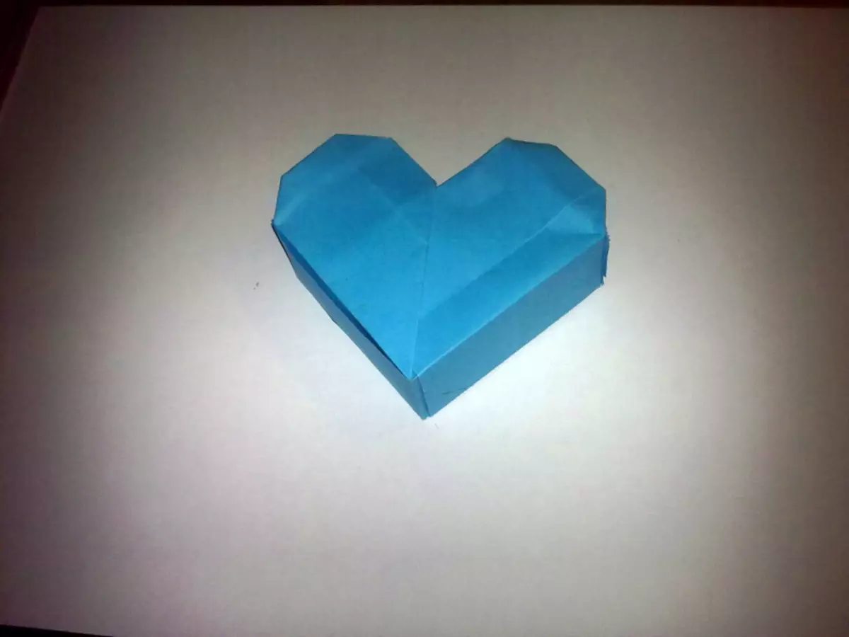 Corazón de caixa coas túas propias mans con papel de caramelo