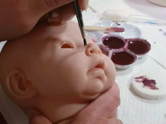 Обучение Производство на кукли се прави сам чрез фотография от тъканта