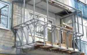 Stap-vir-stap isolasie van die loggia en balkon