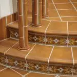 Каква плочка да избере за стълбите в къщата: видове облицовъчен материал