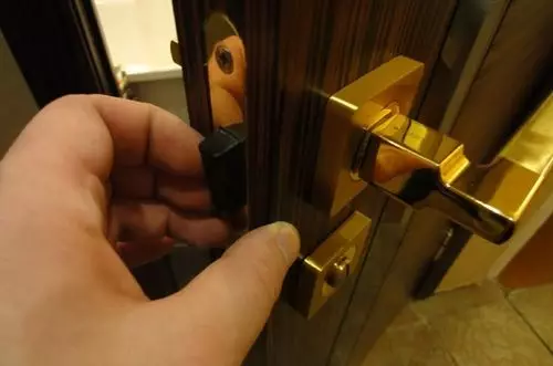 用于室内门闩锁的选择和安装