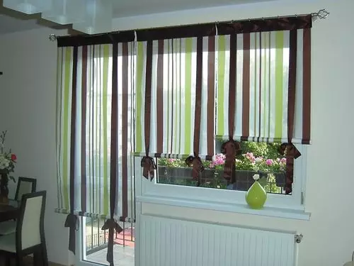 Κουρτίνες Ιδέες επιλογής στο περβάζι παραθύρων στα παράθυρα