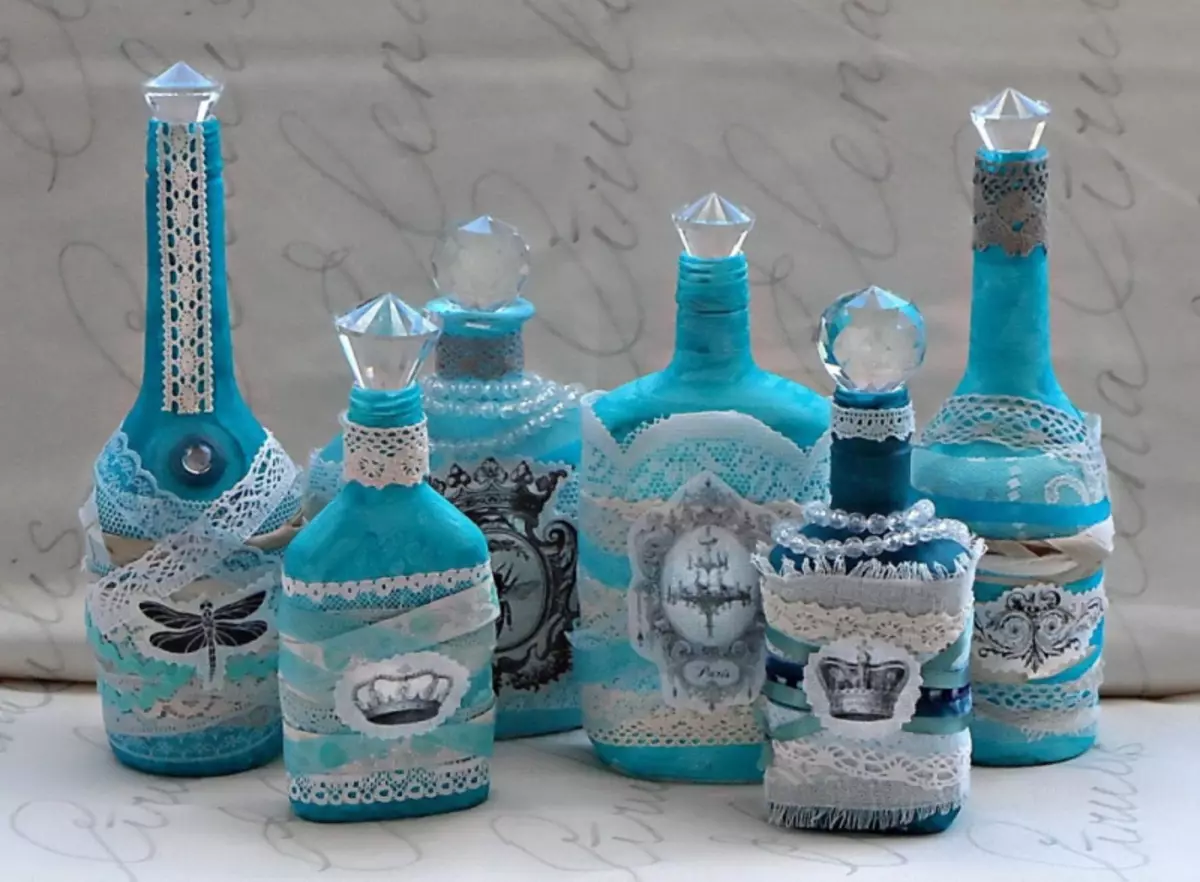 Deseño de botellas co seu propio pano e fíos para un aniversario