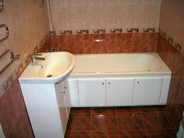 Khrushchev浴室：室内设计