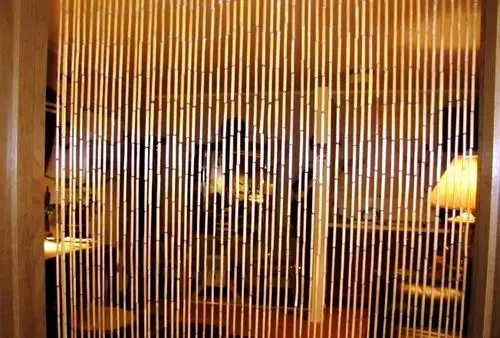 Dekoratívne záclony z bambusu