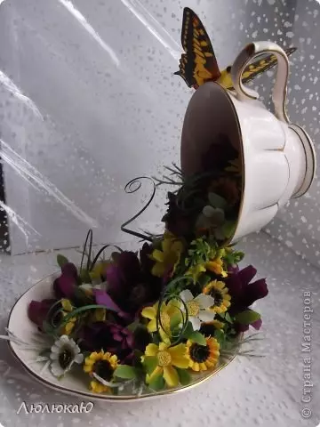 Copa de bombament amb flors amb les seves pròpies mans amb vídeo pas a pas