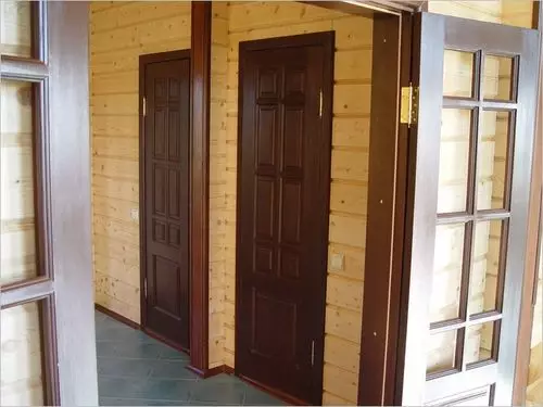 Como escolher portas de madeira baratas para dar