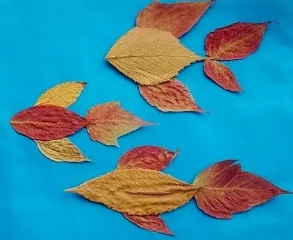 Εφαρμογή από φύλλα του φθινοπώρου για παιδιά 1 τάξη με τα χέρια τους με φωτογραφίες