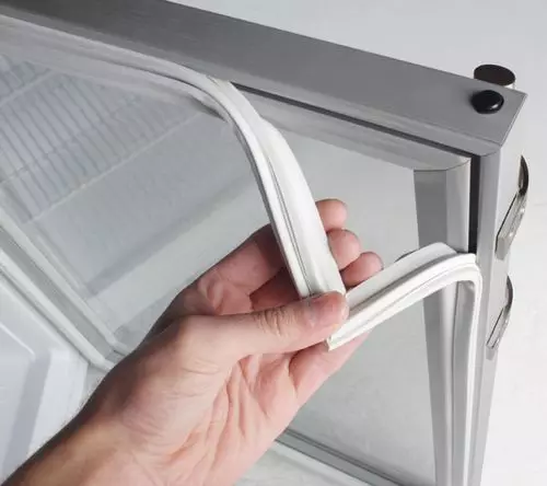 Substituindo a goma de vedação da porta da geladeira