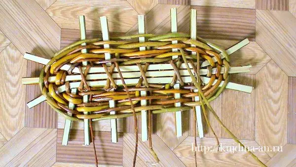 Weaving Caskets საწყისი Willow for დამწყებთათვის: როგორ უნდა weave ერთად მასტერკლასი და ვიდეო გაკვეთილები