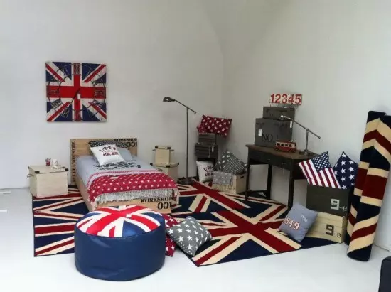 ใกล้กับลอนดอน: ธงอังกฤษในการตกแต่งภายใน (ยูเนี่ยนแจ็ค - 80 รูป)