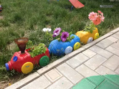 Botol plastik untuk taman dengan foto dan video