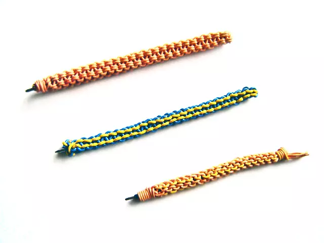 从初学者织布织造：与儿童的珠子一起工作