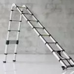 Ladder na okpuru ulo: Kedu ka ịhọrọ na otu esi etinye onwe gị?