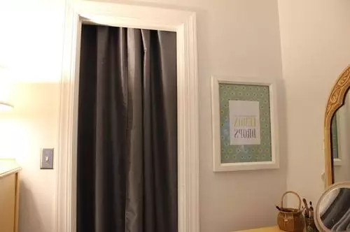 Maneras originales de usar cortinas en lugar de puertas.