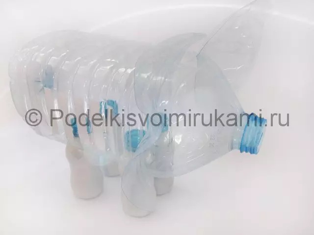 Olifant van plastiekbottel met hul eie hande met foto's en video
