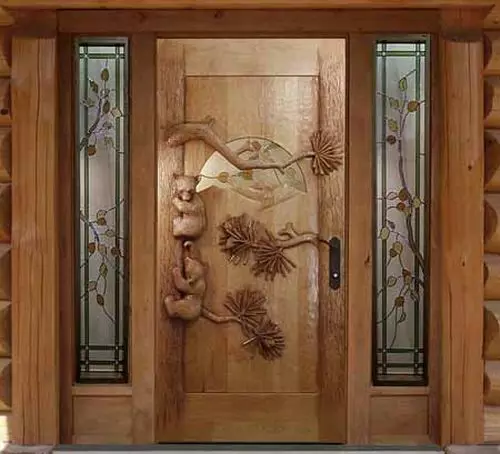 Kaip savarankiškai įdiegti įėjimo medines duris