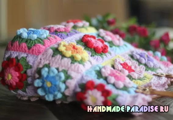 Flower Motif Crochet Bag