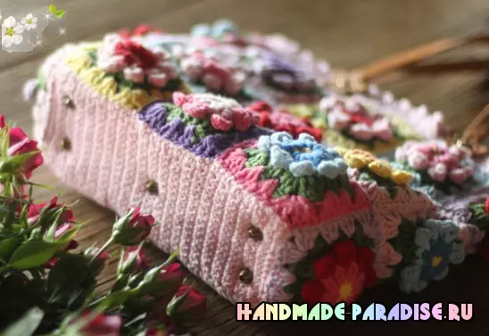 Bunga Motif Crochet Bag
