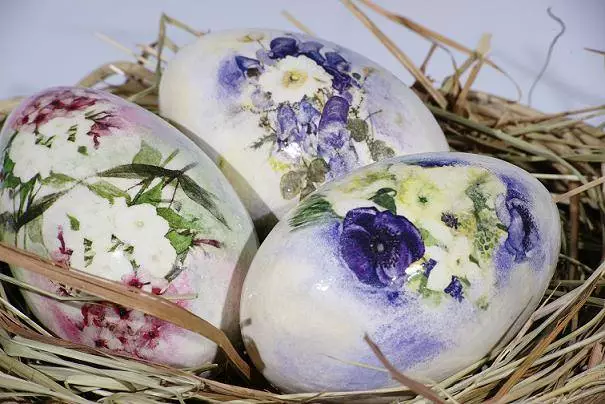 Easter Egg xwe ji PLYWOOD û ji Mijarên With Wêne û Vîdyoyê Dikin
