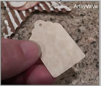 How to make tags for scrapbooking with your own hands: Master Class for Manufacture