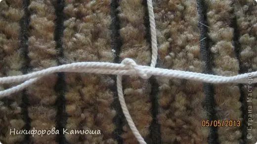 Macrame למתחילים עם ערכות: מחלקה מאסטר עם תמונות ווידאו