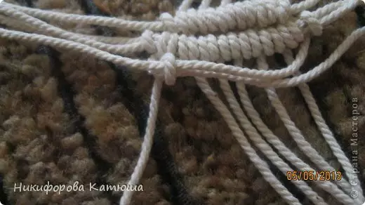 Macrame למתחילים עם ערכות: מחלקה מאסטר עם תמונות ווידאו