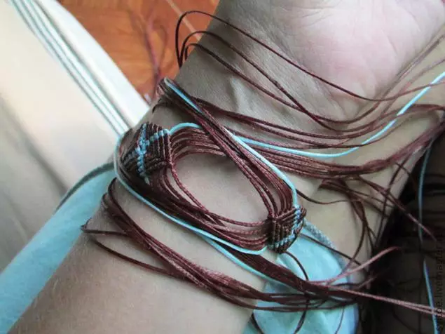 Armbanden Macrame voor beginners: weefschema's met kralen Doe het zelf