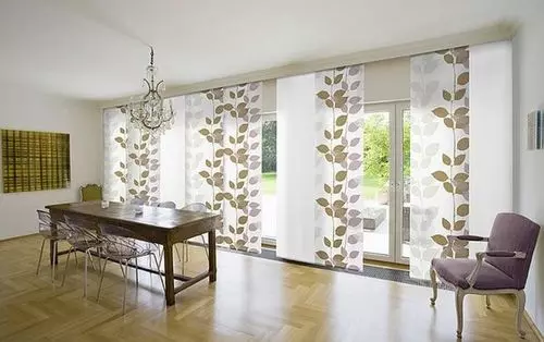Como recoller cortinas en ventás panorámicas no apartamento e na casa