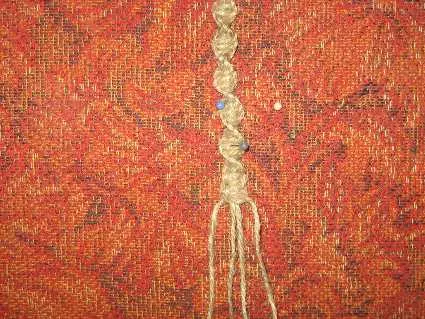 Kashpo Macrame за цвеќиња со свои раце: Како да плете, господар класа со слика