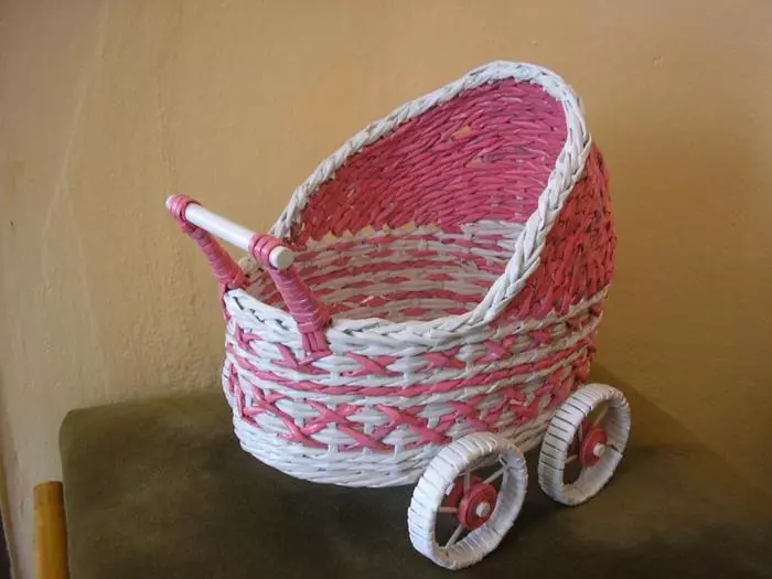 Weaving Strollers - uji kutoka kwenye mizizi ya gazeti.