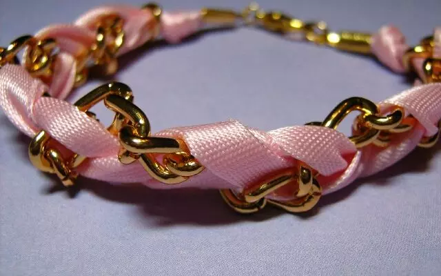 Ribbon bracelets do it yourself: how to make, schemes with photos and videos