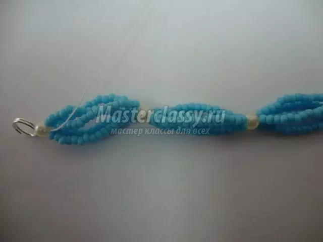 Bracelets nga rruaza bëjnë vetë: master klasë me foto dhe video