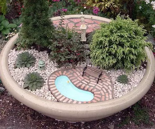 정원 미니어처 : 자신의 손으로 미니 정원을 만드는 방법과 그들이 무엇인지