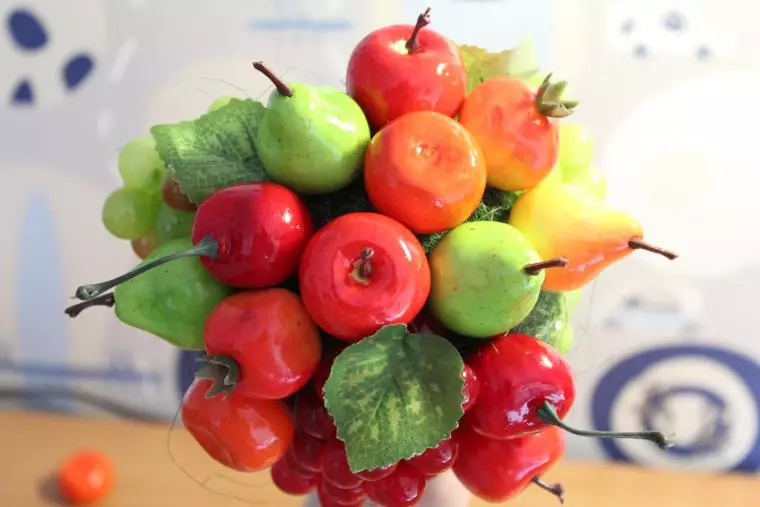 Topiaria fra frukter og bær: Master Class med bilder og video