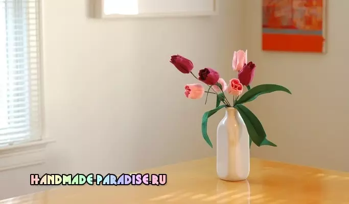 Cómo coser tulipanes de fieltro.