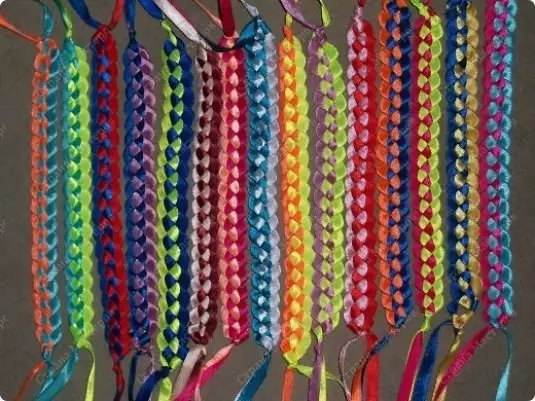 Ribbons: Mipango ya Weaving kwa Kompyuta na Picha na Video