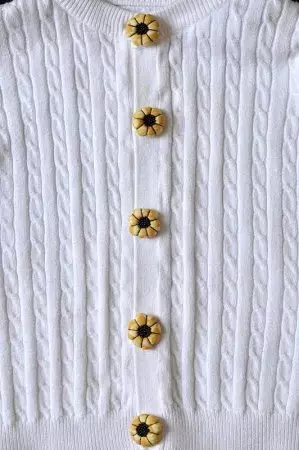 Ideer til at lave knapper i form af blomster fra stof
