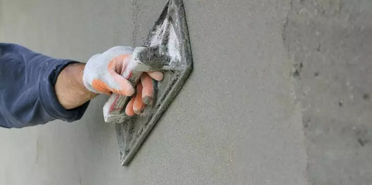 The most demanded plaster is cement-sand plaster