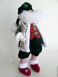 Santa Claus melakukannya sendiri untuk tahun baru dari kain
