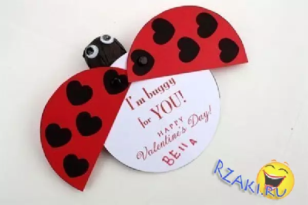 Valentijnsdag hand van papier en van linten voor geliefden