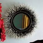 Mirror Decor თქვენ თავს: შექმნა ორიგინალური ელემენტი დეკორატიული ოთახი