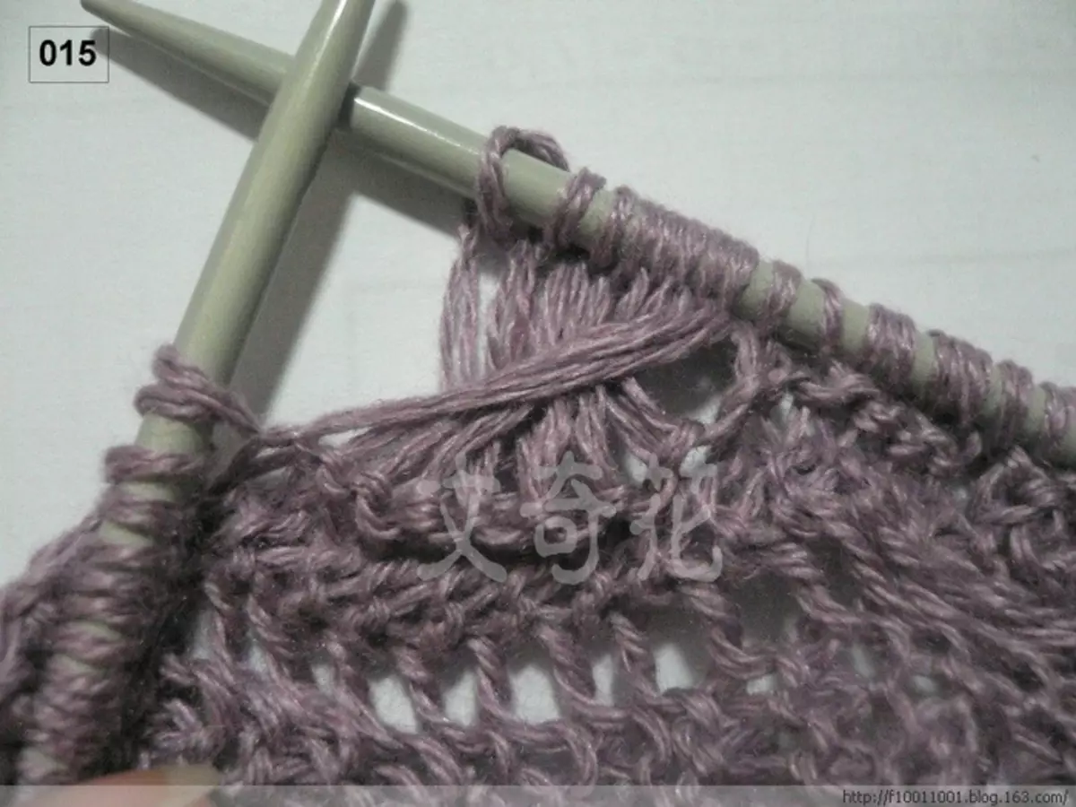 Knitting bucks bi truf miftuħa