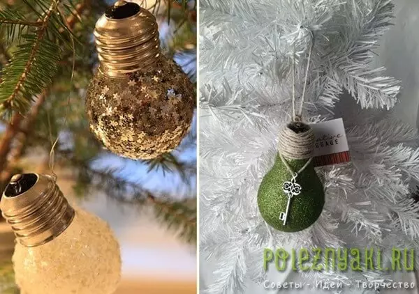 צעצועים מ bulbs עבור השנה החדשה לעשות את זה בעצמך על עץ חג המולד עם תמונה