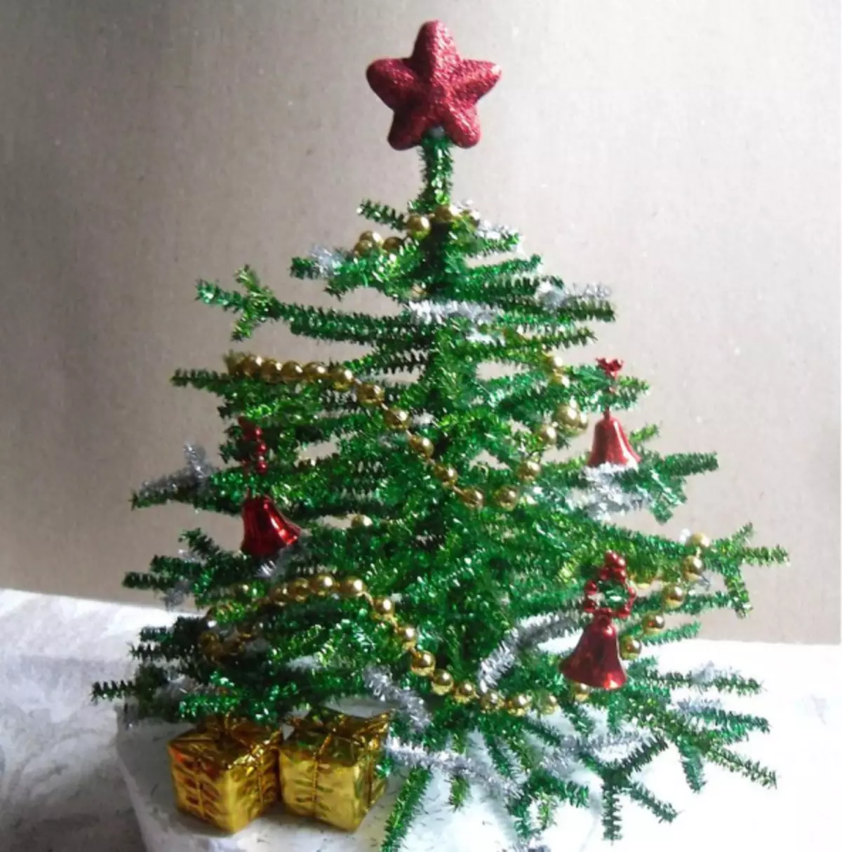 Master Class sulla produzione di alberi di Natale da diversi materiali