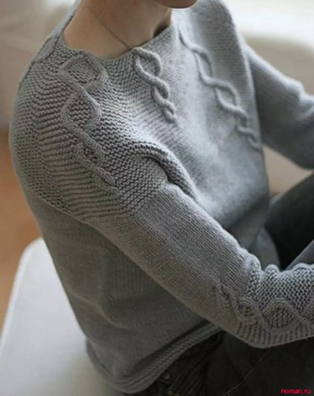 Aiguilles à tricoter Raglan: tricot de classe maître régulé pour les enfants, les régimes et la description du magnifique modèle pour les femmes