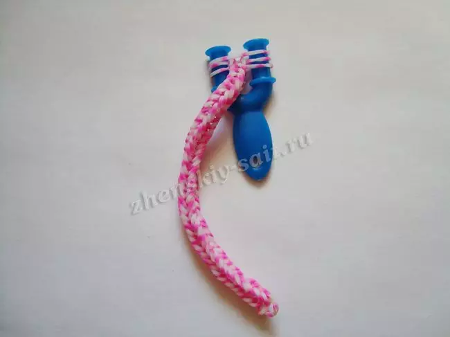 Ti a fi sinu gomu fun awọn olubere lori ẹrọ ati lori slingshot pẹlu fidio