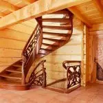 Comment faire un escalier à vis avec vos propres mains: préparation, conception et installation